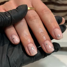 BIAB nails with bow in rayleigh