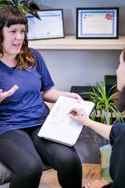 Massage therapy consultation in Hastings – personalised pain assessment and treatment planning at In Tune Massage Therapy.