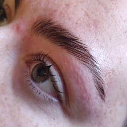 Eyebrow lamination and tint