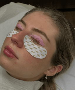 Lash lift & tint process