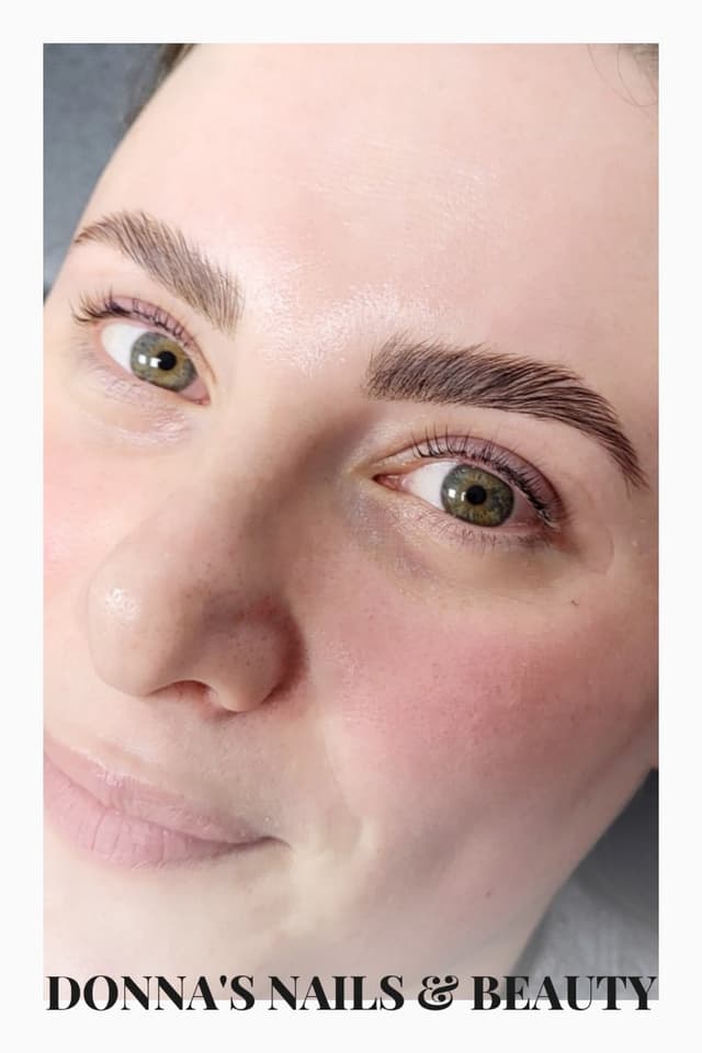 Donna's Nails & Beauty